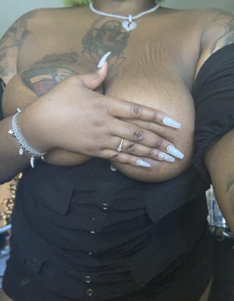 teen titten onlyfans nackt top foto