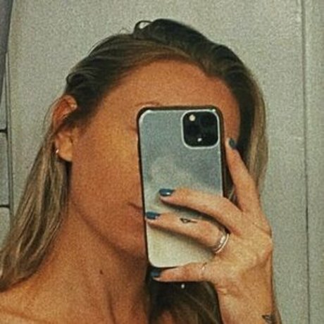 muschi nass onlyfans hübsche schöne fotos