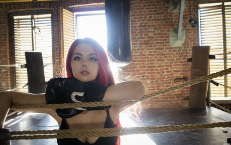 Angie Strelnikova hd nacktheit bilder