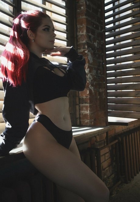 Angie Strelnikova schauspielerin heiße galerie