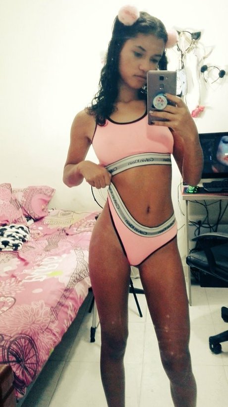 zierliche asiatische onlyfans porno kunst galerien