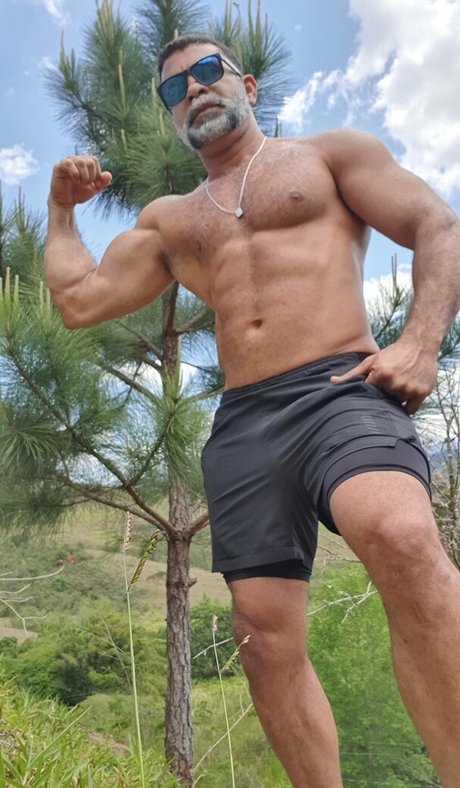 jorginhokarioka21 erotische porno foto