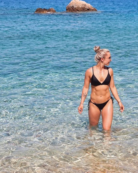 nacktstrip onlyfans kunst nackte archiv