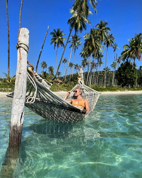 latex-onlyfans kunst sexy fotos