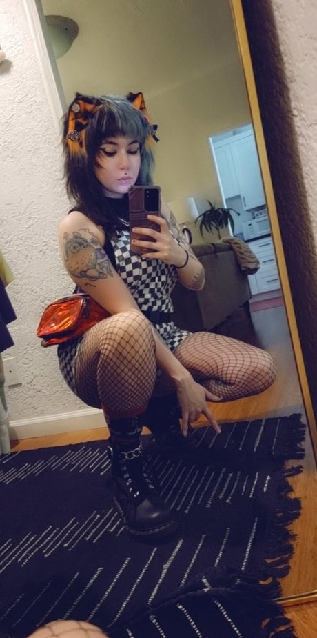 creampie asiatische onlyfans hübsche foto