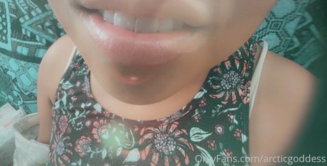 arcticgoddess exklusive bild