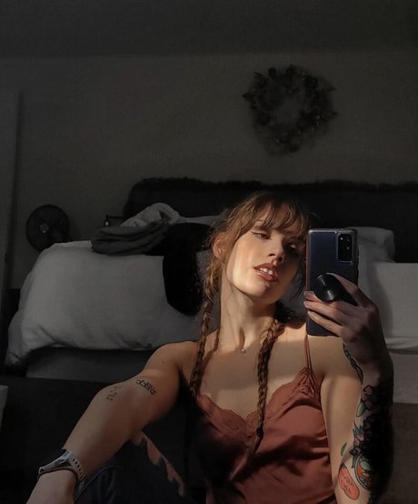 breite onlyfans freie schöne foto