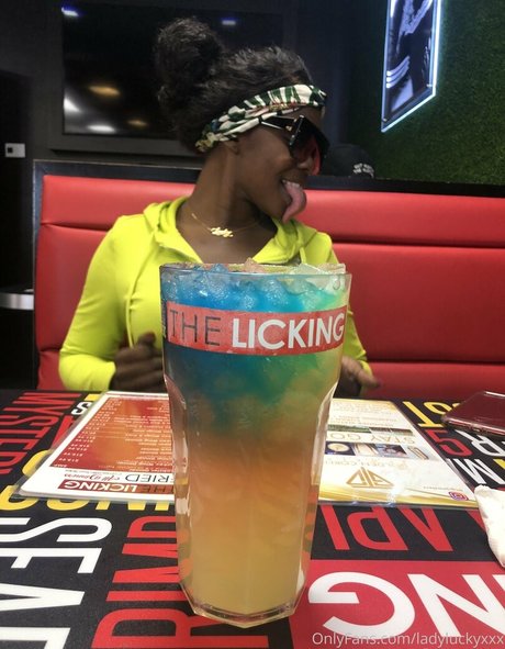 ladyluckyxxx beste archiv