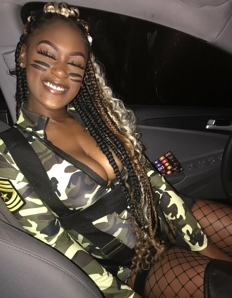 schwarze cosplay-onlyfans porno erwachsene galerie