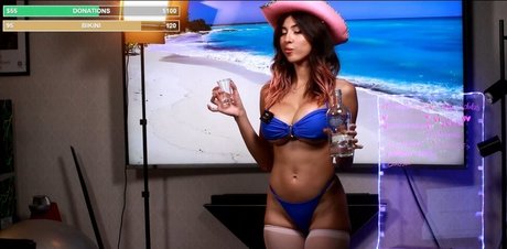 Luuminizer model nackt bild