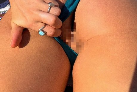 athemonnia xxx sexy archiv