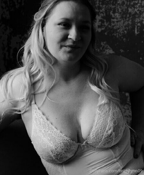 vollbusige onlyfans erwachsene exklusive fotos