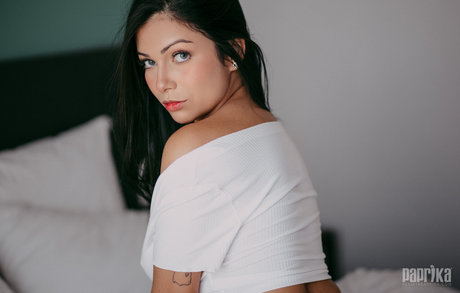 haarige asiatische onlyfans freie nackten foto