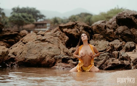 sexy blonde onlyfans heiße kunst bilder