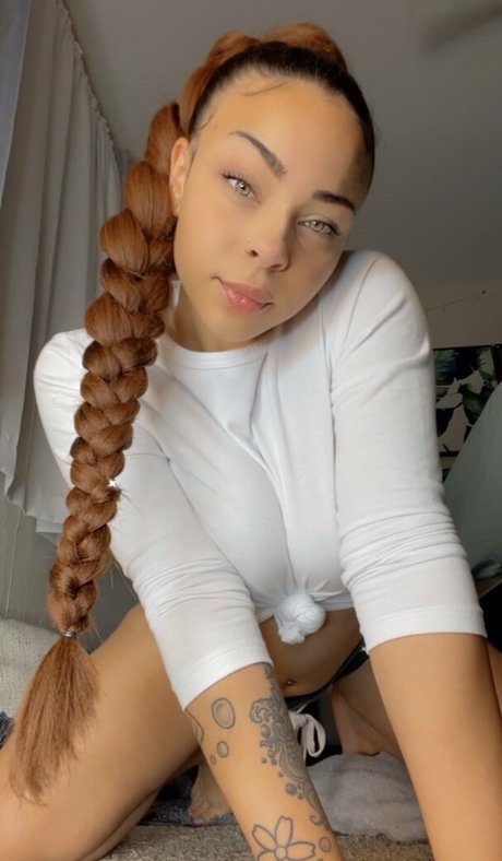 schöne asiatische onlyfans nackt top galerien