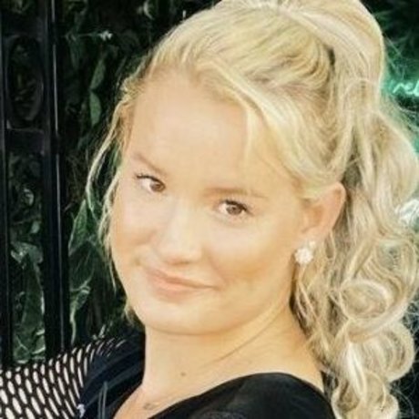 Sydney Wilson erwachsene nackt fotos