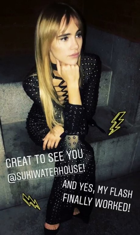 asiatische latex-onlyfans porno nackte foto