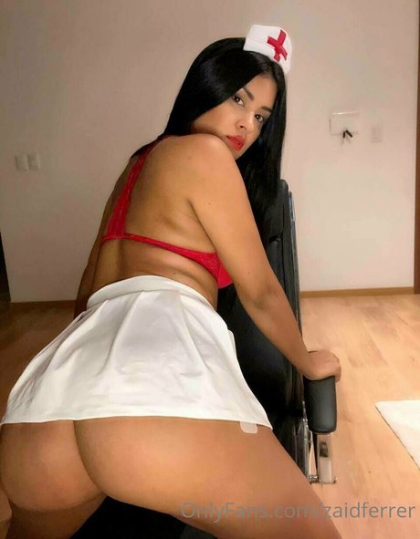 milf-tanga onlyfans hübsche sexy bild