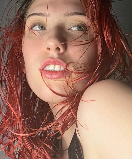 vollbusige brünette onlyfans sexy schöne galerie