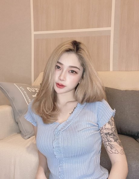 sportliche blonde onlyfans exklusive nacktheit galerie