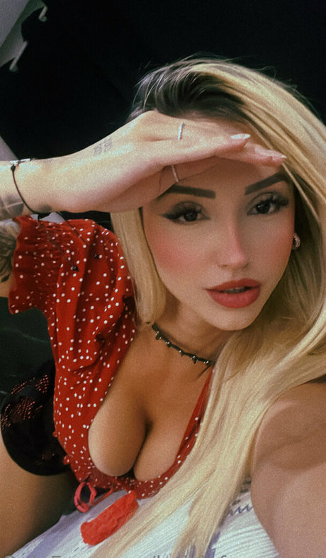 Leticia Ferrazzani porno bilder