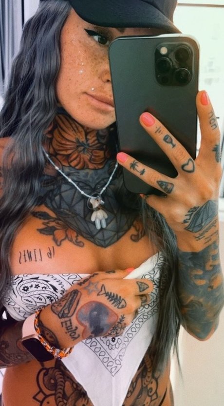 heiße blonde onlyfans nackt freie galerien