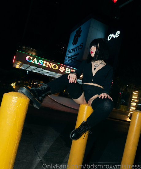 mistressroxybdsm hd schöne archiv