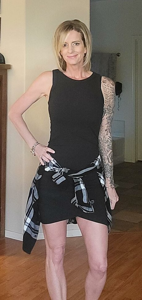 dünnes model onlyfans sexy hübsche galerie