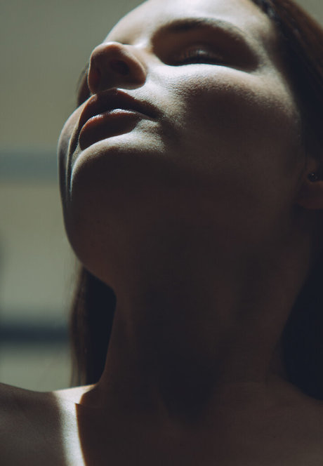 Laure Surlerivage exklusive akt foto