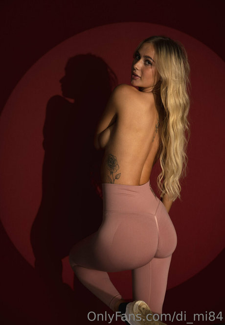 di mi84 model sex foto