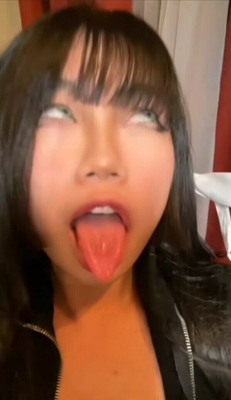 Vi haiyenn nackt porno galerie