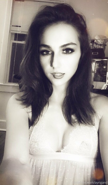 dünnes model onlyfans top sex galerie