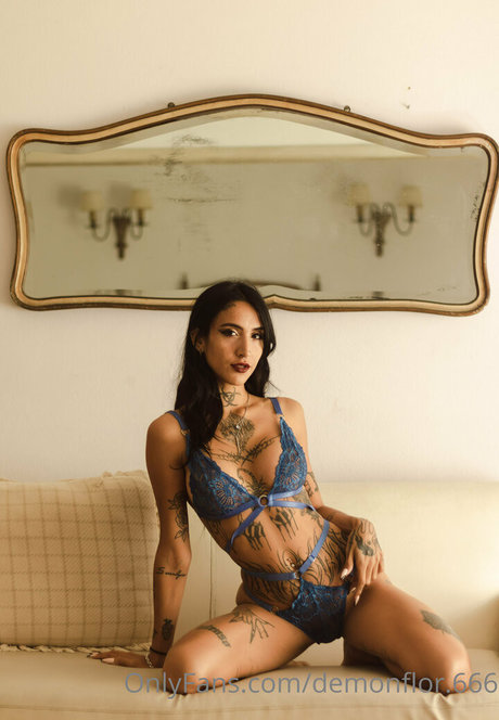 vollbusige onlyfans heiße sexy archiv