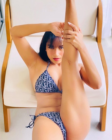 Pooja Bhalekar top galerie