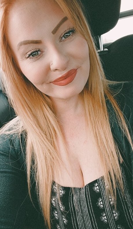 milf-model onlyfans erotische sexy foto