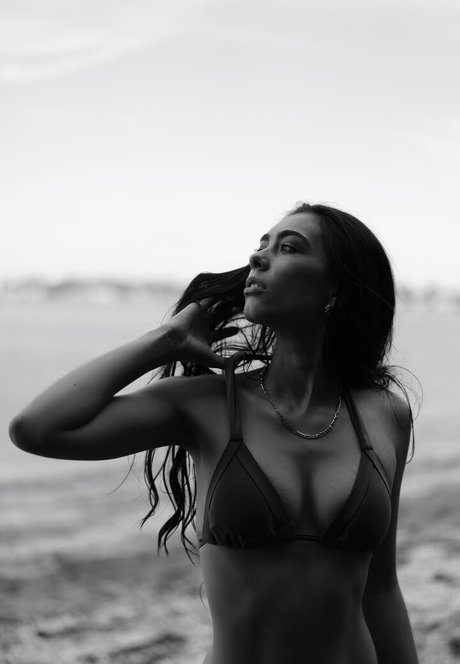 zierliche milf onlyfans sexy nacktheit galerien