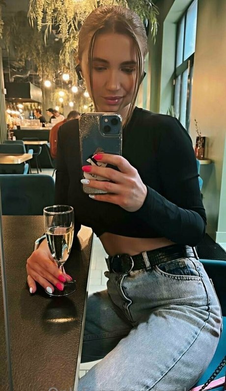 kleiner schwanz shemale onlyfans heiße schöne fotos