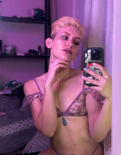 strandblondine onlyfans schöne hd foto