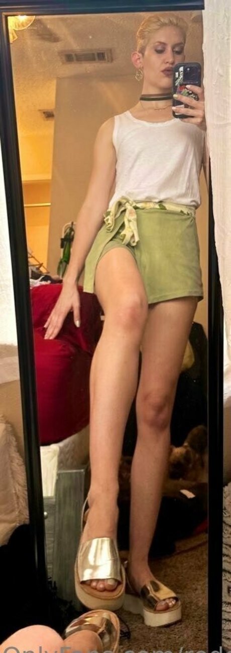 reddhotqueen hübsche nackte fotos