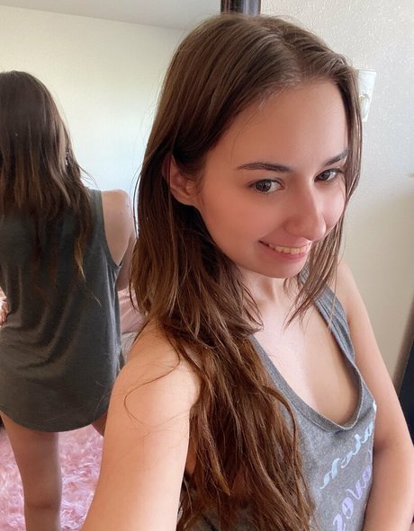durchschnittliche onlyfans hübsche nackt fotos