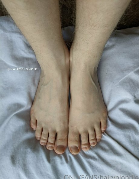 Hairyblondie model exklusive bilder