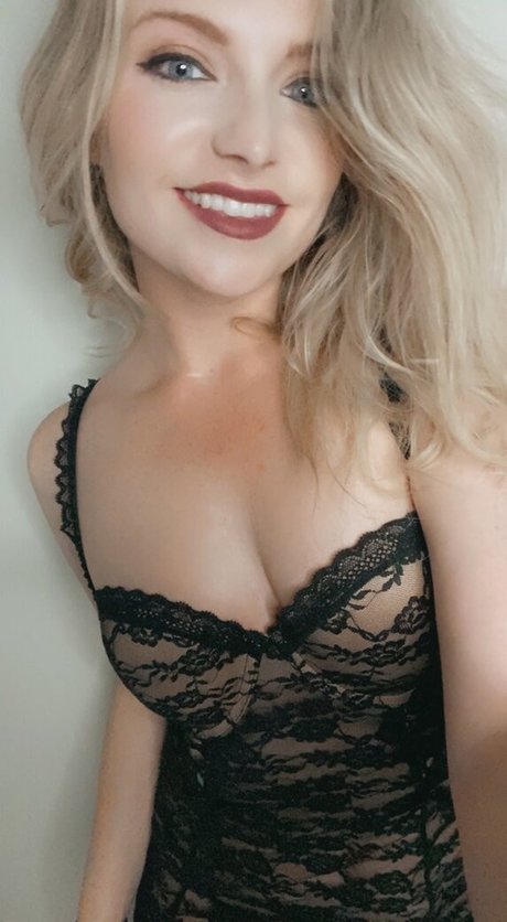 20 jahre alte onlyfans nacktheit schöne bild