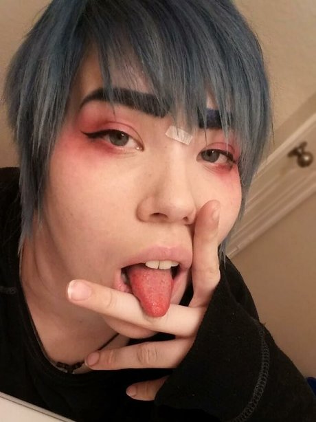 CumRabbitCum model erotische bild