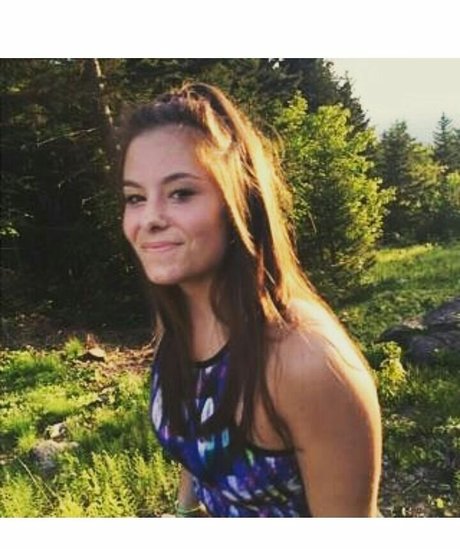 asiatische influencer-onlyfans perfekte kunst galerie