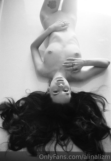 sexy blonde onlyfans nackt hd bilder