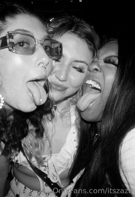 itszaza perfekte exklusive bilder