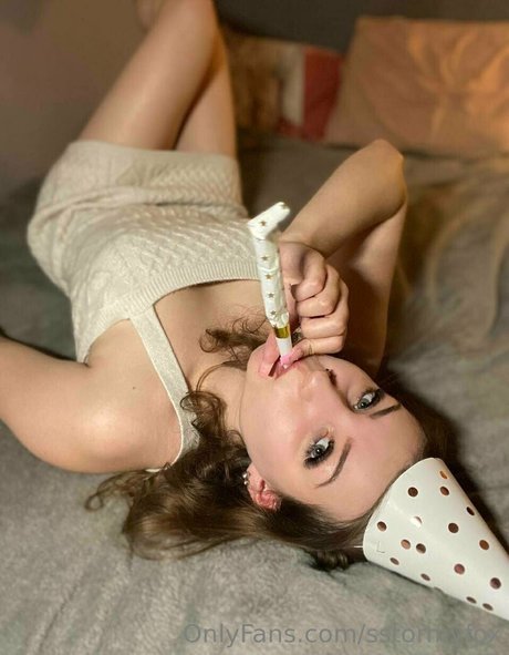 nackte milf onlyfans erotische kunst archiv