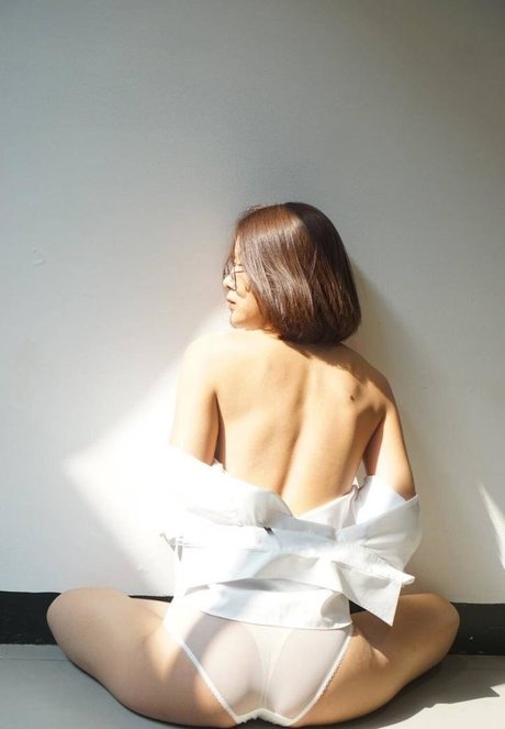 kurvige milf-onlyfans akt bild