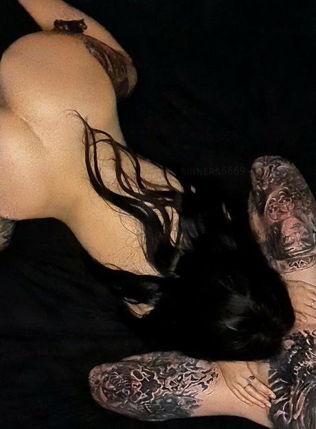 adelezora leefree nackt erwachsene bild