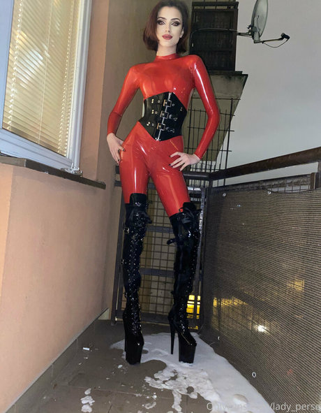 Lady Perse sexy exklusive archiv